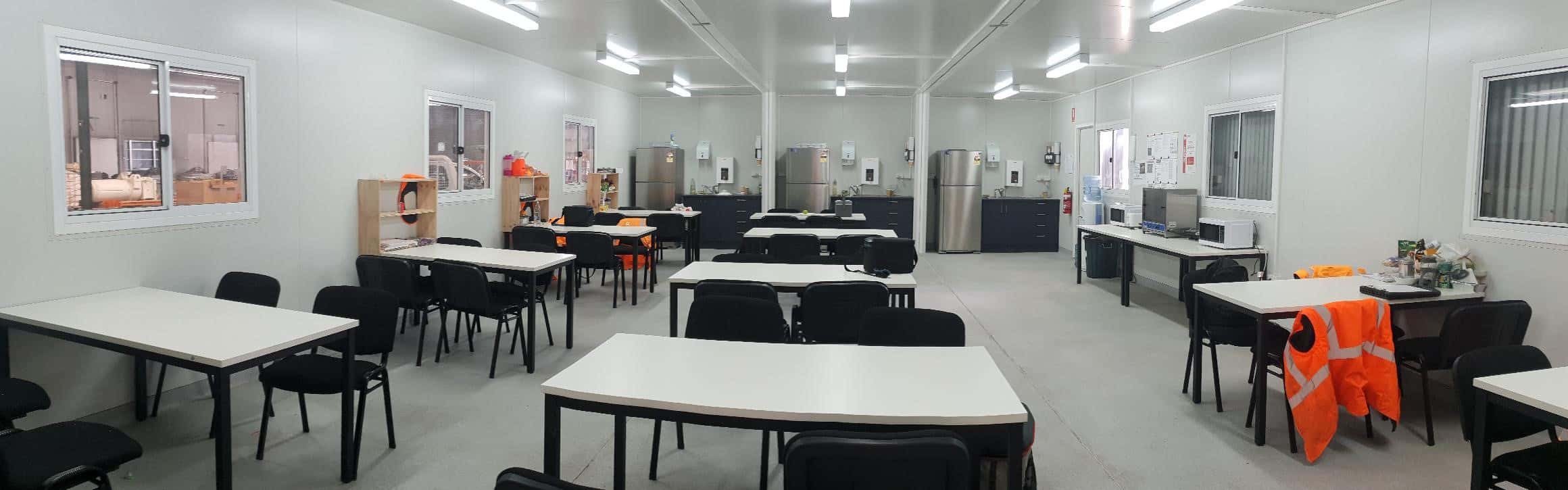 shipping-container-lunch-complex