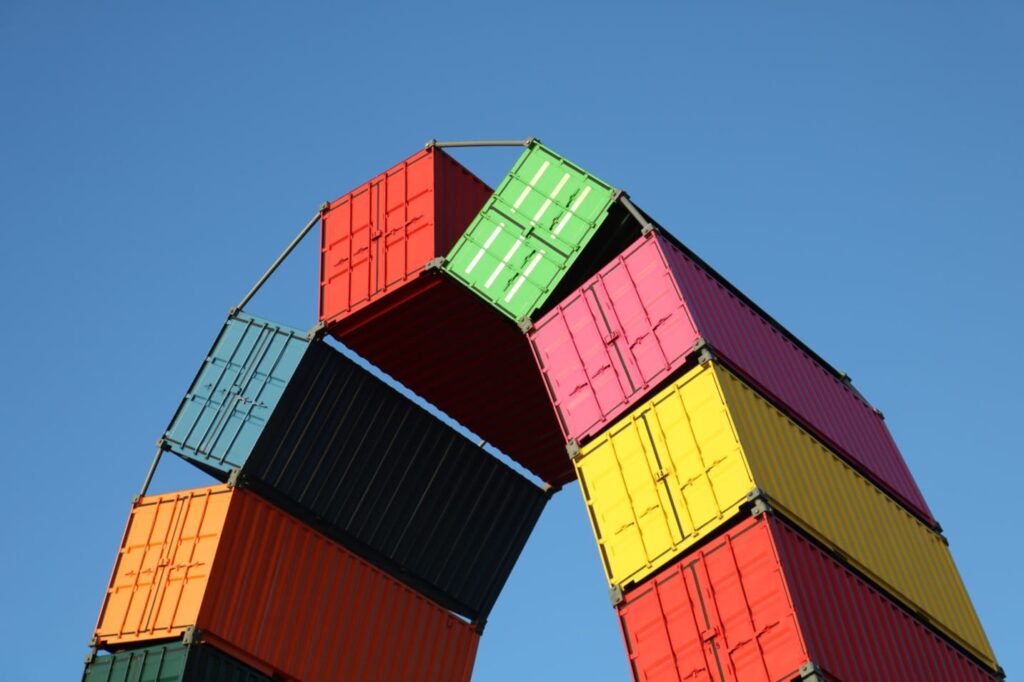 Why Are There Different Coloured Shipping Containers?